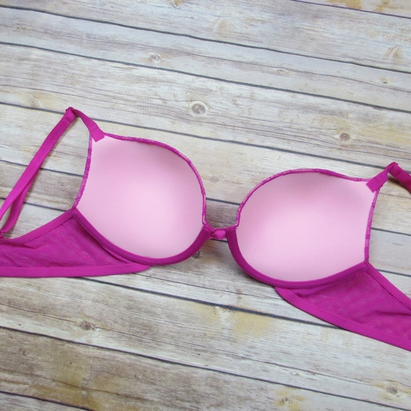 Victoria's Secret NWOT Push-Up Bra - Picture 4 of 4